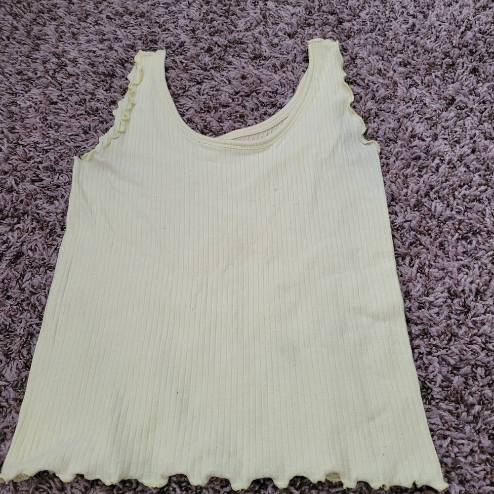 small girls yellow top